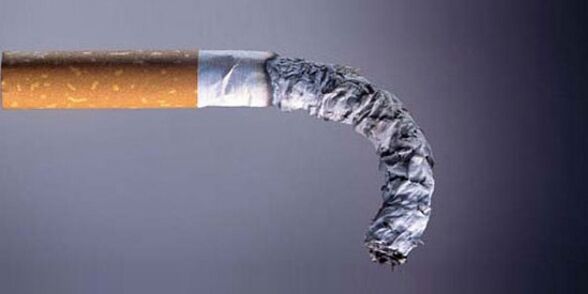 Palenie papierosów powoduje rozwój impotencji u mężczyzn